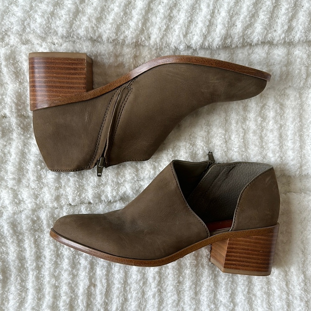 1state ankle booties